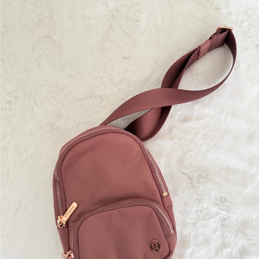 lululemon athletica Rose Crossbody Bag